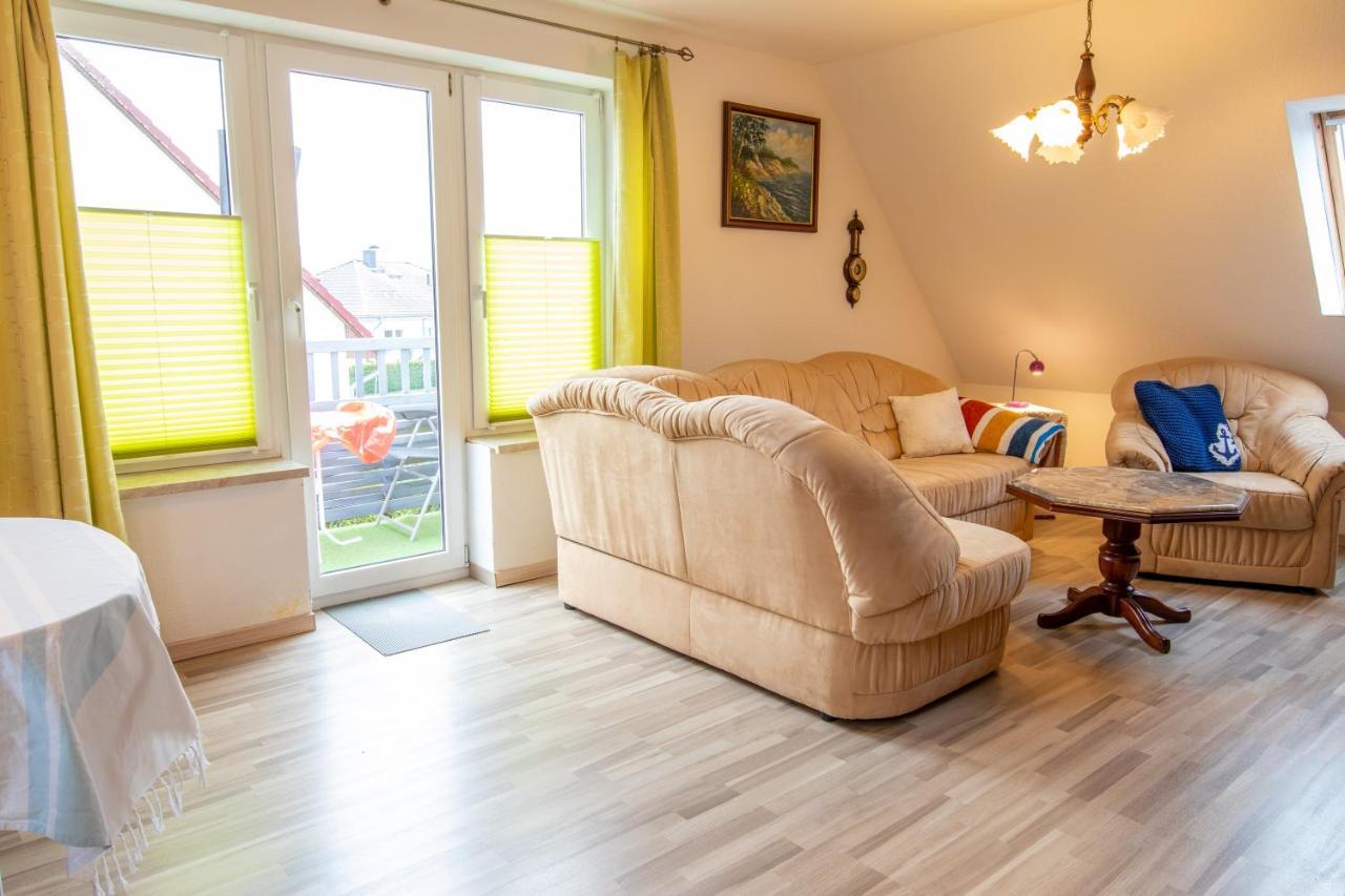 Ferienwohnung Sukow Freest Esterno foto